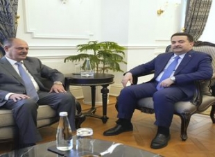 رئيس مجلس الوزراء محمد شياع السوداني يستقبل نقيب الصحفيين العراقيين مؤيد اللامي